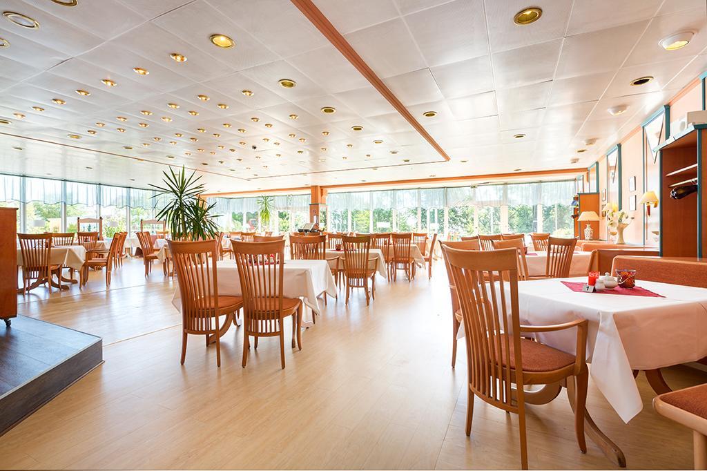 Ruegen-Hotel Sassnitz Exterior photo
